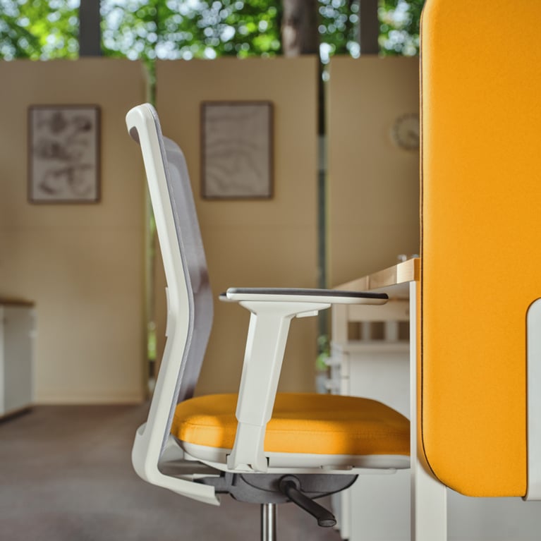 Poste de travail ergonomique : le guide complet pour prévenir les TMS en entreprise